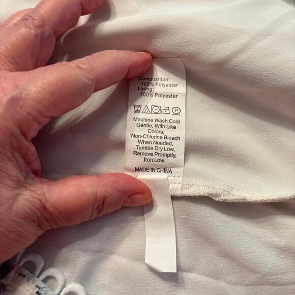 Shein White and Blue Floral 3/4 sleeve Dress Size S Peek a Boo Waist - Picture 8 of 16